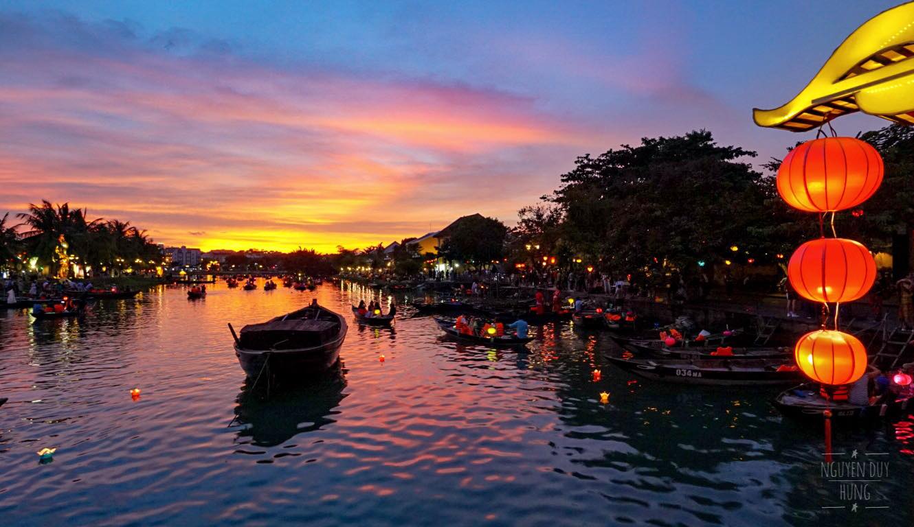 Sunset on Hoai River in Hoi An On Vietnam Tour package
