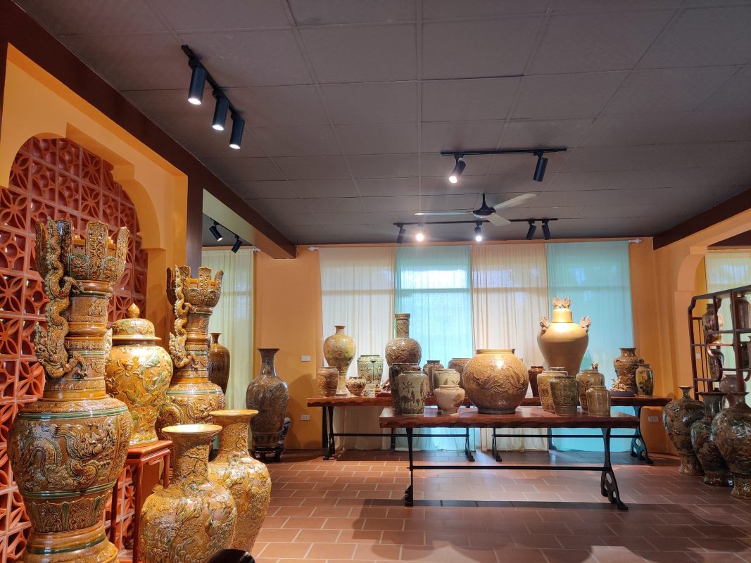 Bat Trang Pottery Village Haft Day Tour