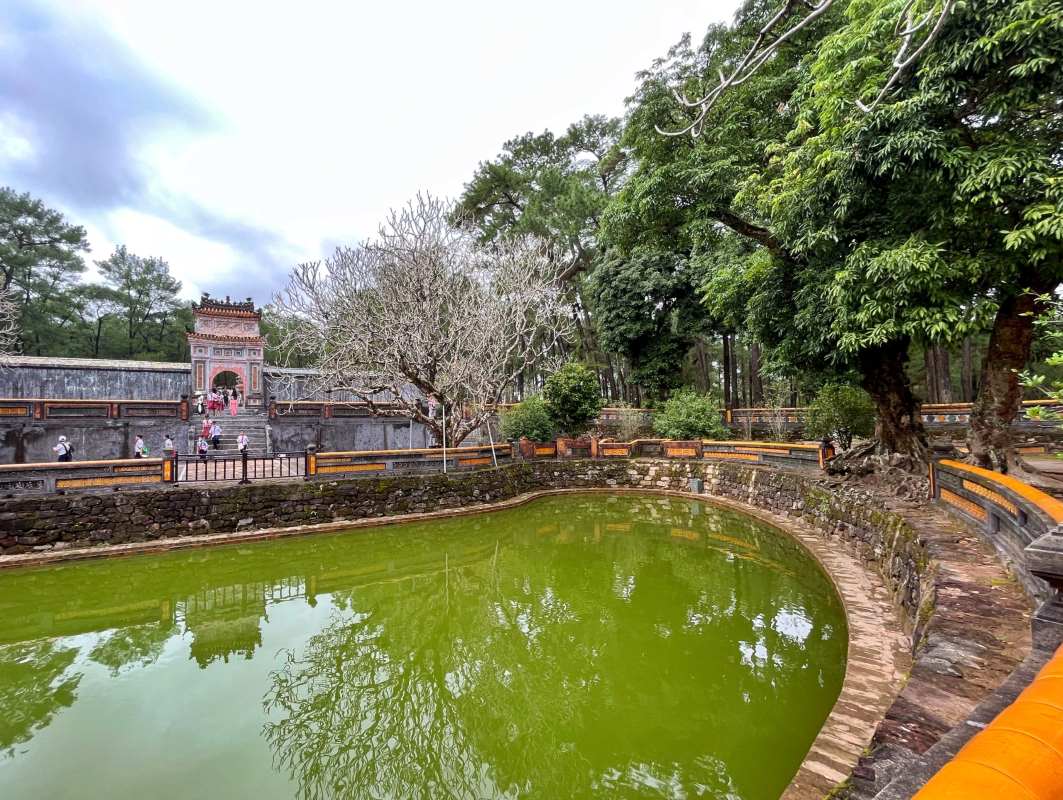 Romantic escape through Vietnam and Cambodia profile picture