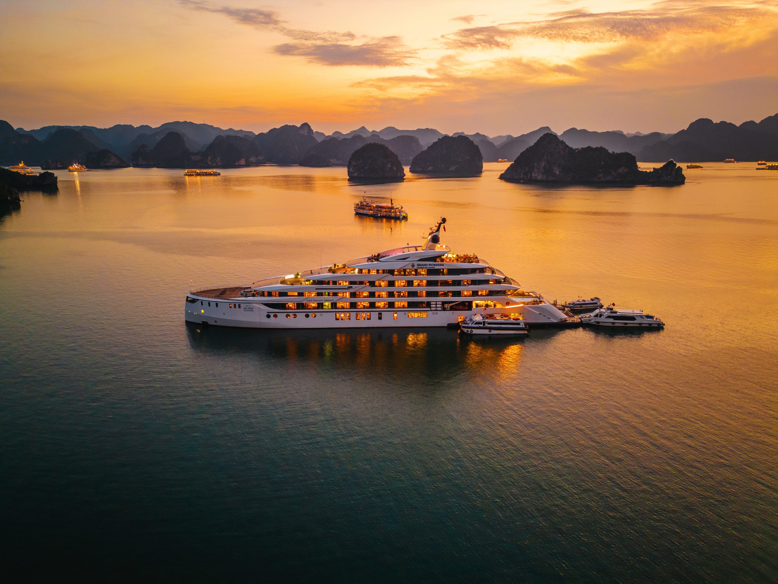 Vietnam Cruises