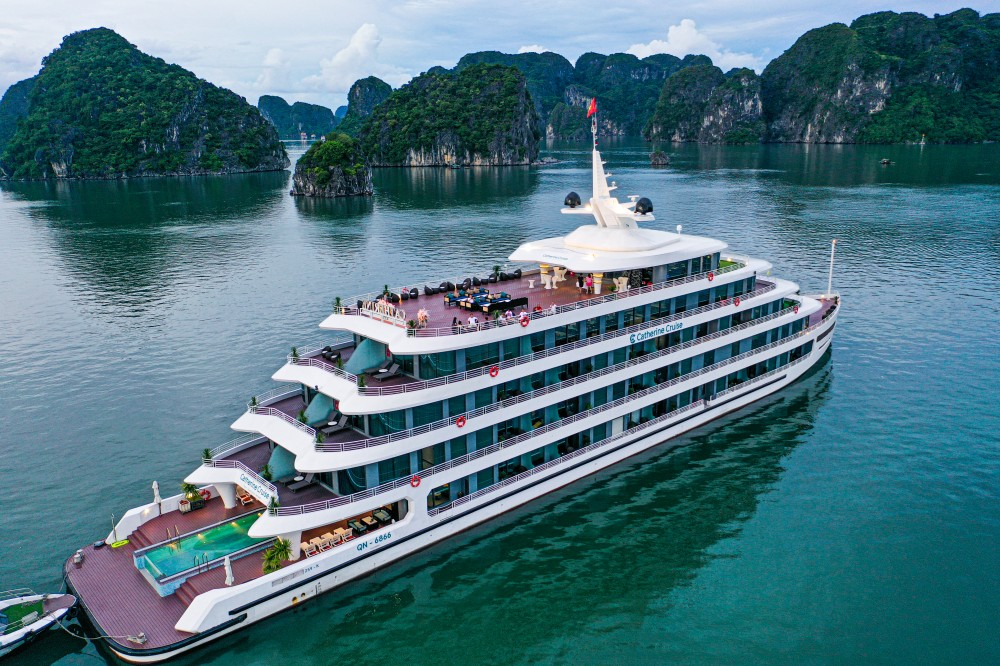 Vietnam Cruises