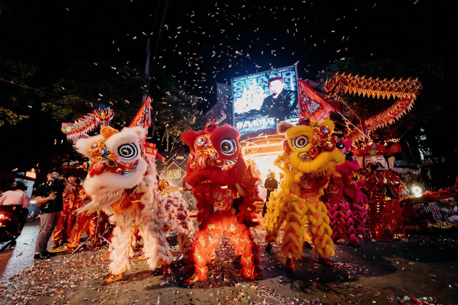 Private lion dance performances bring joyful energy and good fortune throughout the festivals in Vietnam